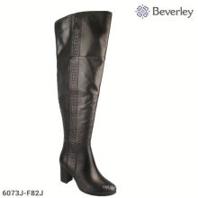 Sapatas das mulheres de Guangzhou Snake Pattern Acessórios Genuine Leather Winter Plush Boots